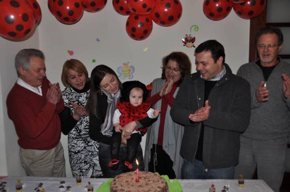 A Luiza com os orgulhosos pais e avós, em Curitiba - PR